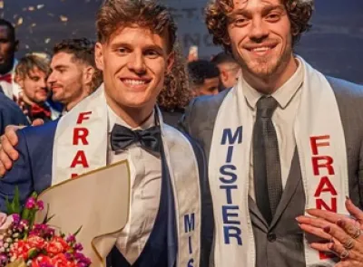 Les étudiantes d'ITM Paris maquillent pour l'élection de Mister France 2024