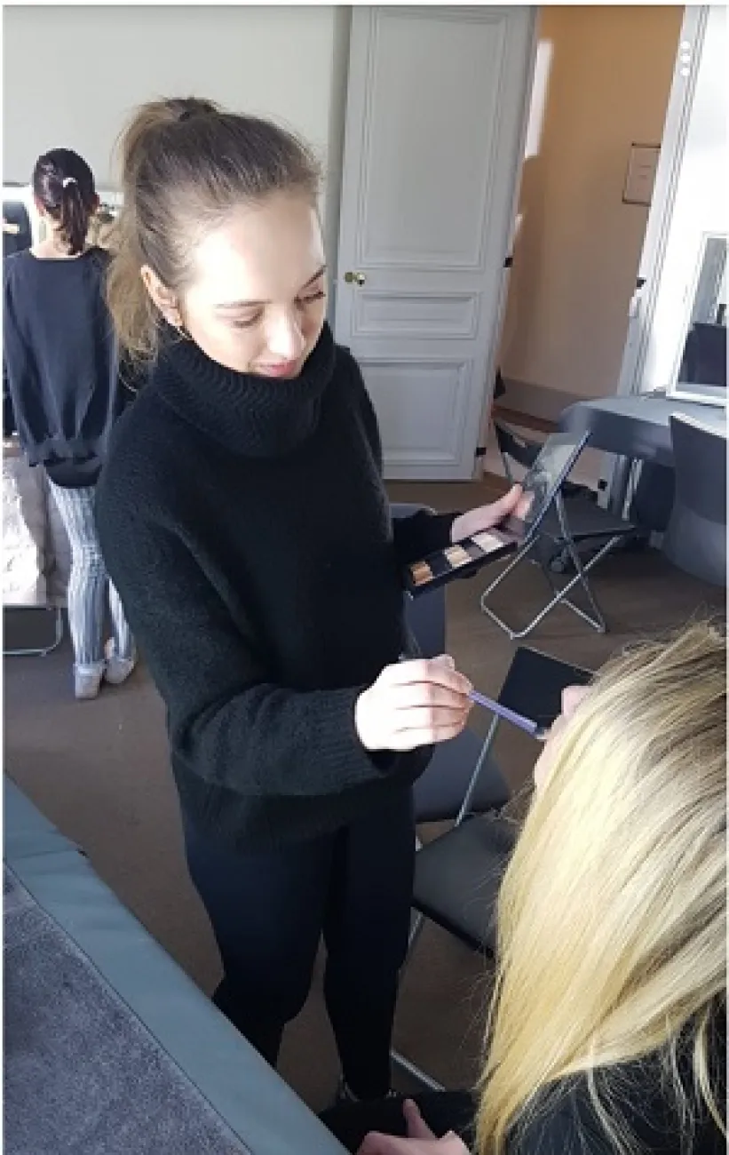 Maquillage pour le tournage du film "Miss"